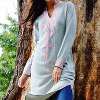 Caftan marocain gris bébé rose