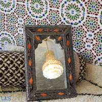 Miroir décoratif, grand miroir mural, miroir mosaïque, miroirs métalliques, miroir encadré, miroir marocain, miroir organique, miroir suspendu