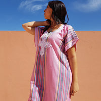 Caftan marocain rose à rayures