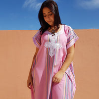 Caftan marocain rose à rayures