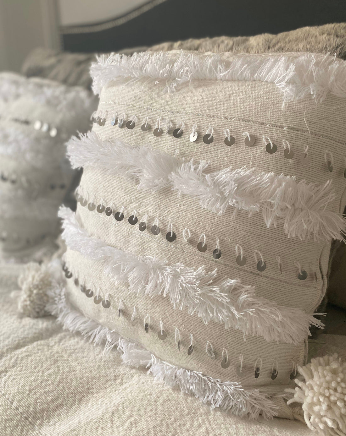 Coussins de lit marocains blancs