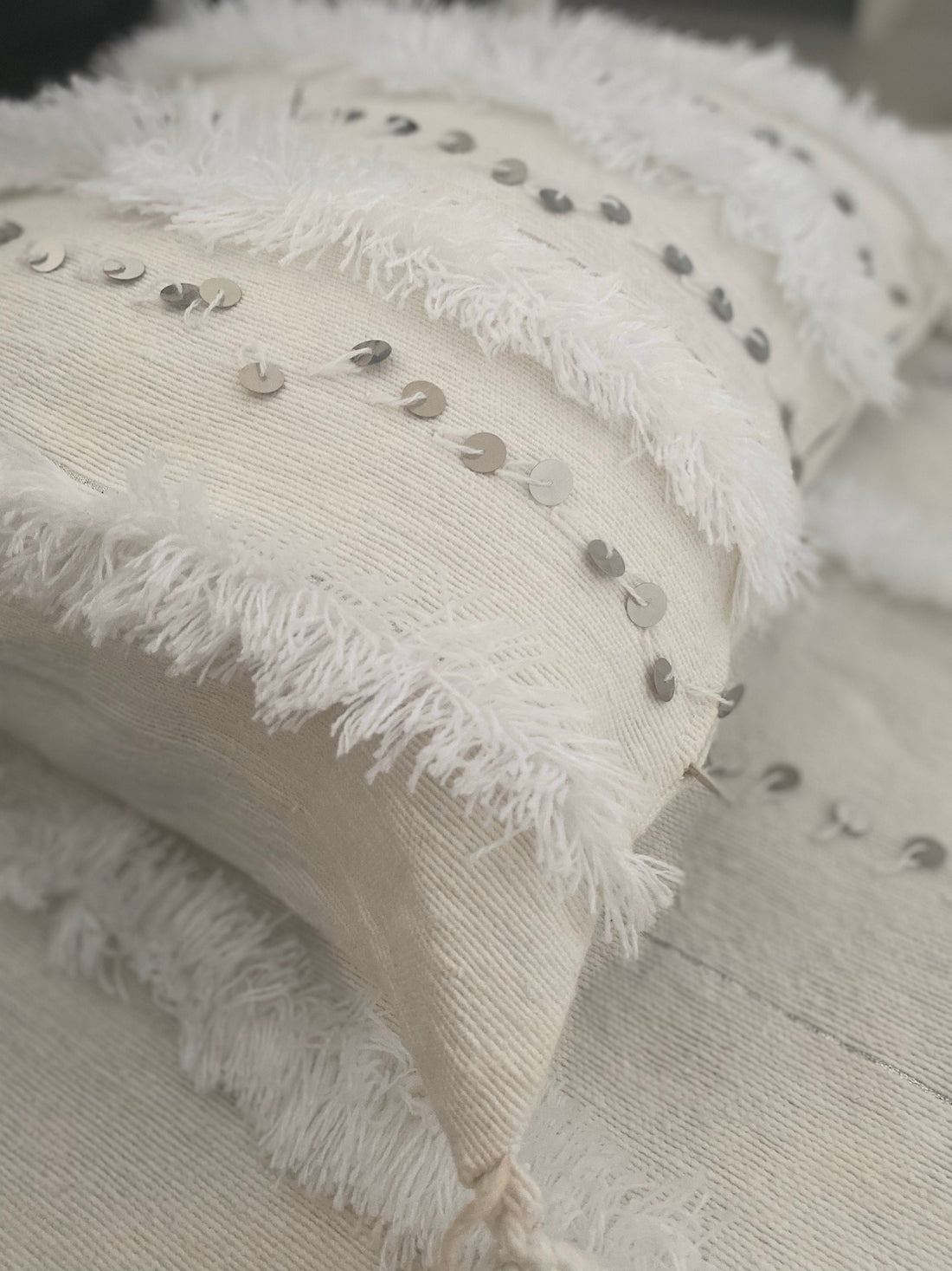Coussins de lit marocains blancs