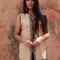 Tunique beige et noire