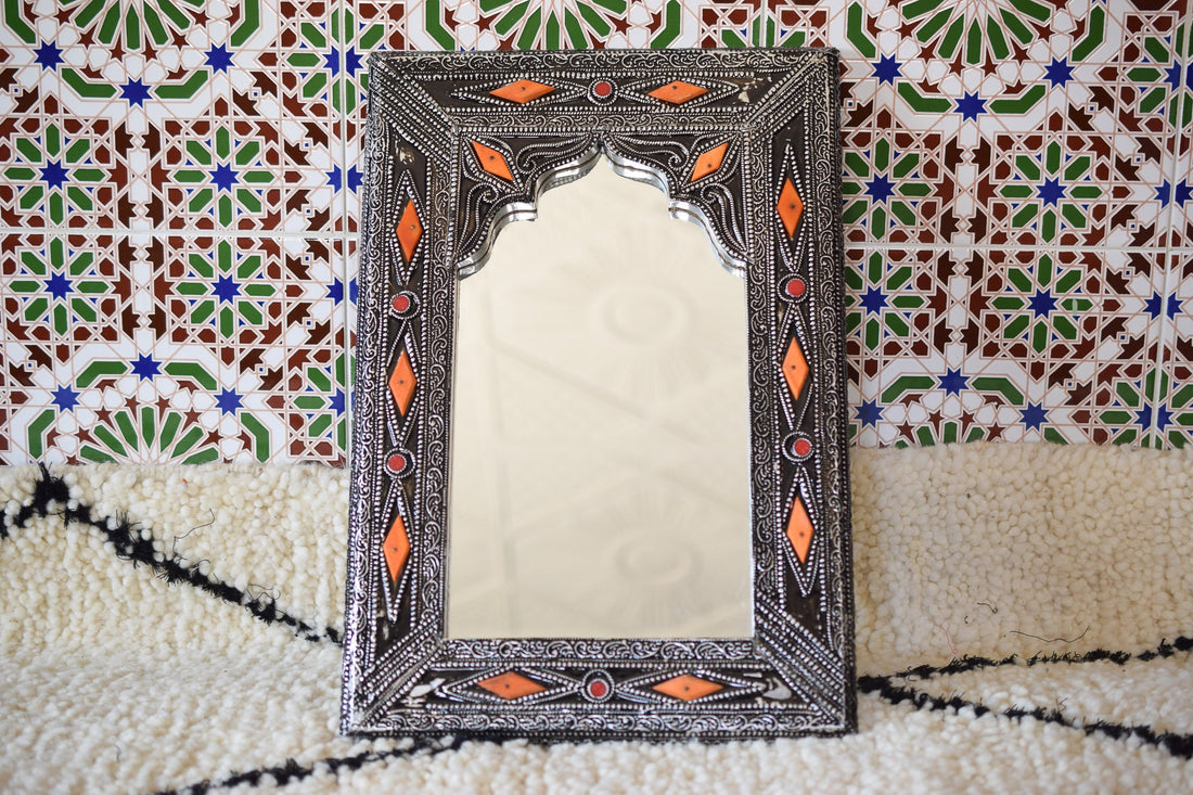 Miroir décoratif, grand miroir mural, miroir mosaïque, miroirs métalliques, miroir encadré, miroir marocain, miroir organique, miroir suspendu