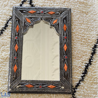 Miroir décoratif, grand miroir mural, miroir mosaïque, miroirs métalliques, miroir encadré, miroir marocain, miroir organique, miroir suspendu