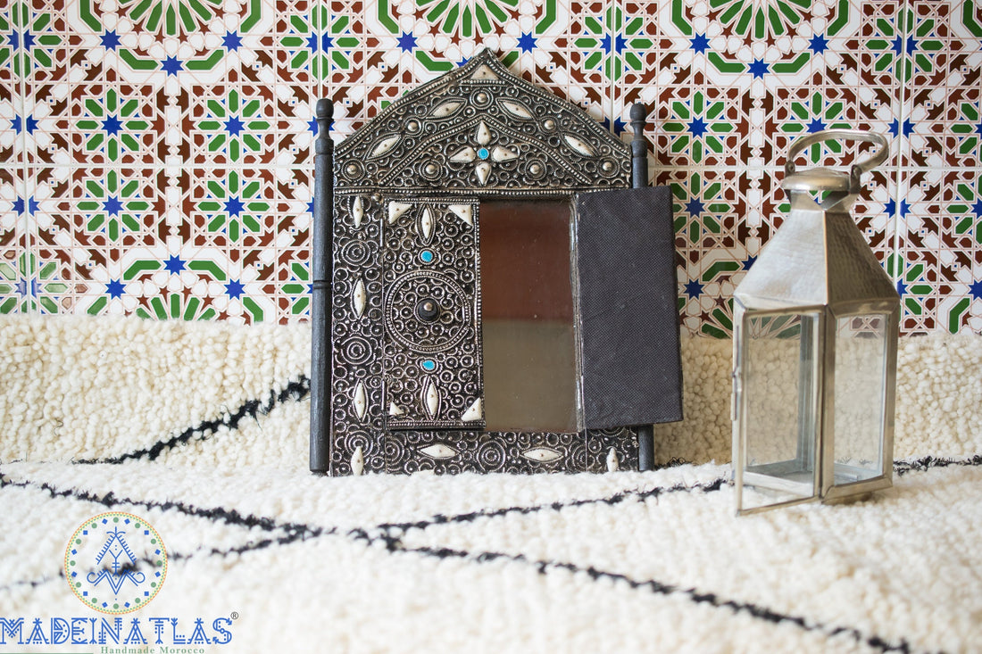 Miroir marocain, Miroir incrusté d’os, Miroir décoratif, Miroir arqué, Décor en os, Art mural arabe