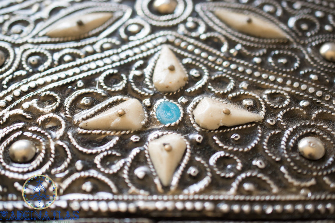 Miroir marocain, Miroir incrusté d’os, Miroir décoratif, Miroir arqué, Décor en os, Art mural arabe