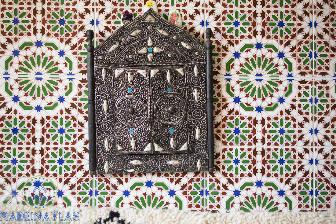 Miroir marocain, Miroir incrusté d’os, Miroir décoratif, Miroir arqué, Décor en os, Art mural arabe