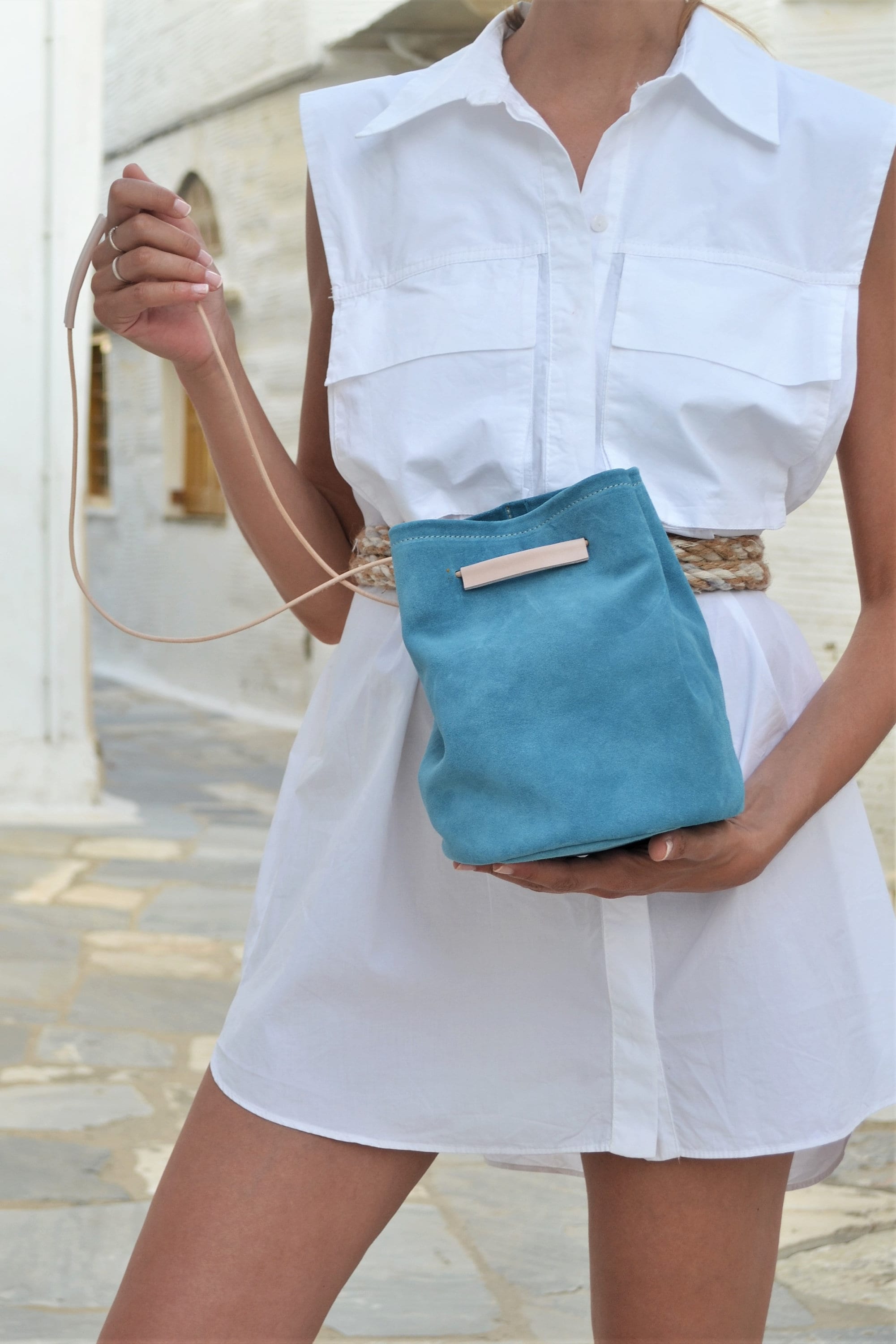 Sac seau en daim fait main : sac à bandoulière