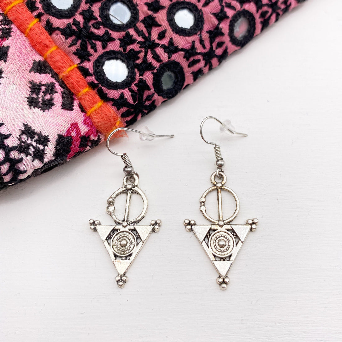 Boucles d'oreilles fibule berbère en argent plaqué  / Bijoux bohème ethnique boho