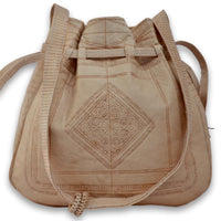 Beutel mit Bandoulière aus marokkanischem Kupfer, Hauptbeutel aus Kupfer, im Vintage-Stil, hauptsächlich aus Leder ohne natürliche Gerbungsfarbe 