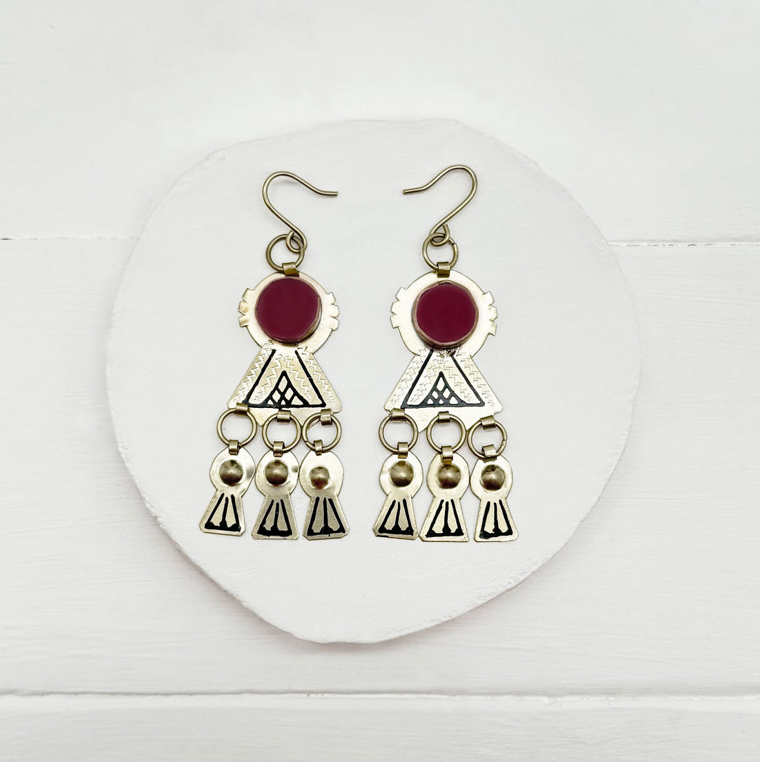 Boucles d'oreilles berbères en argent et cabochons en verre bordeaux / Bijou Maroc / Bijoux bohème ethnique boho