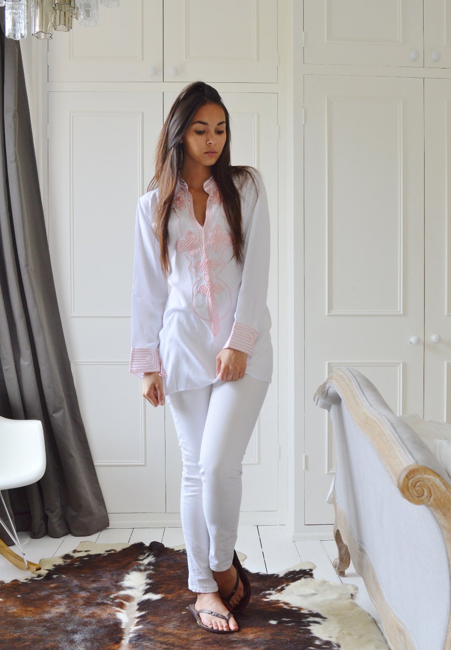 Robe blanche tunique bédouine marocaine