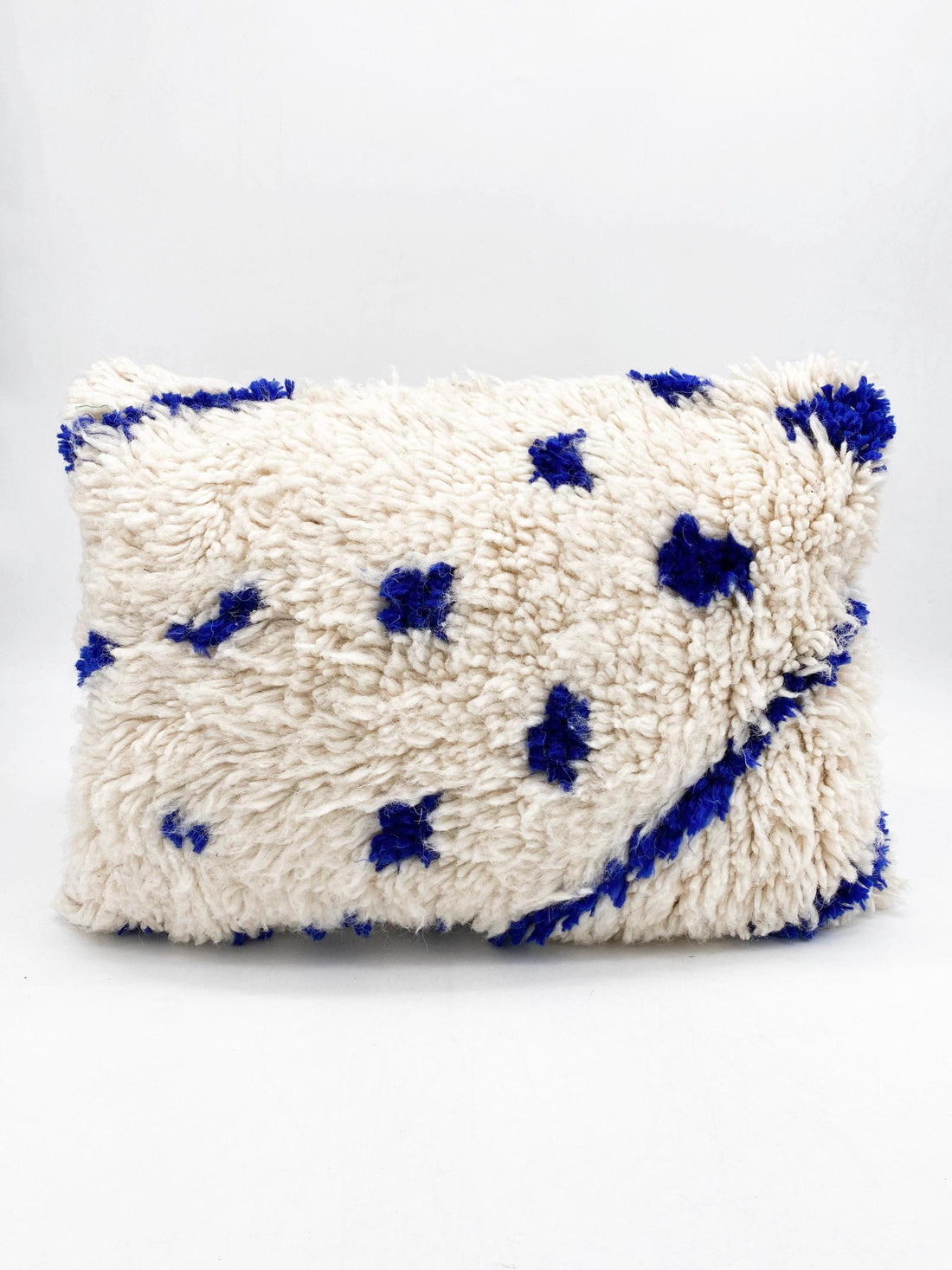 Housse de coussin berbère marocain Azilal à motifs bleu majorelle 55x40cm