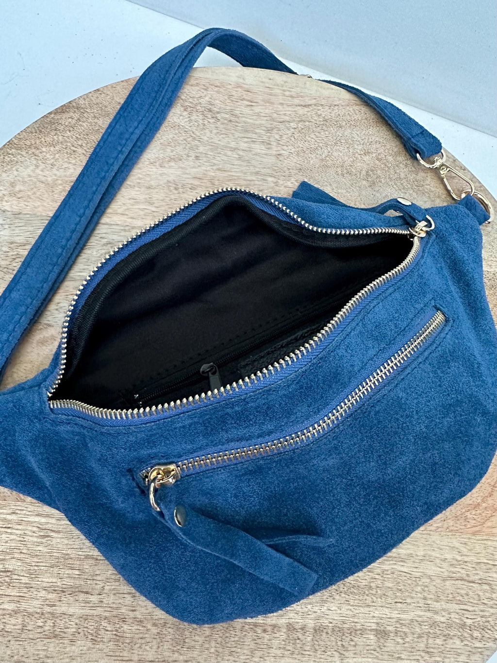 Banane en cuir suédé – Sac ceinture fait main avec double fermeture éclair