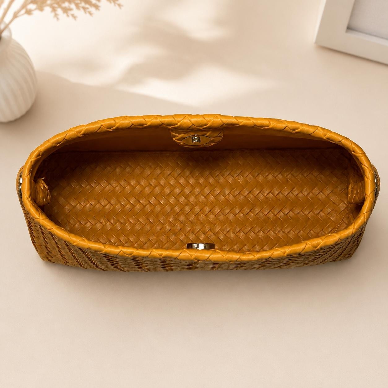 Sac hobo en similicuir tressé, sac d'été tressé, sac à main minimaliste avec pochette